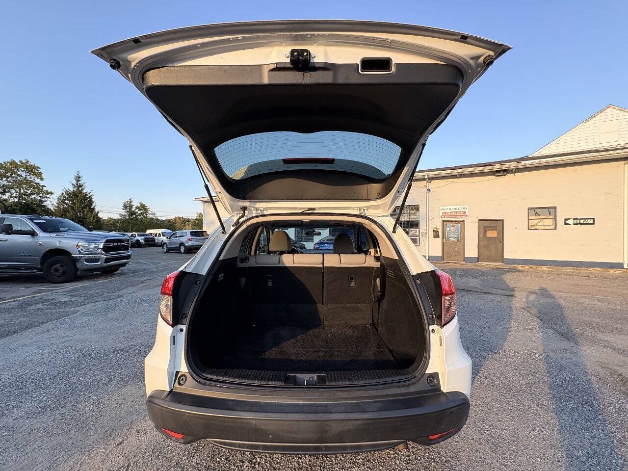 Used 2016 Honda HR-V EX image 26