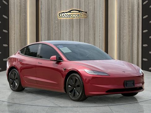 Used 2025 Tesla Model 3 Long Range RWD image 1