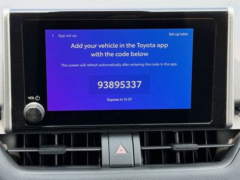 Certified 2025 Toyota RAV4 XLE FWD image 17