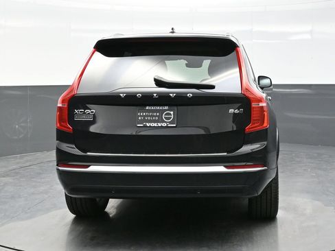Used 2024 Volvo XC90 B6 Ultimate w/ Lounge Package image 6