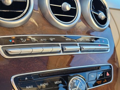 Used 2017 Mercedes-Benz C 300 Sedan image 27