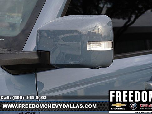 Used 2024 Ford Bronco Outer Banks image 7