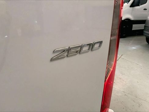 Used 2025 Mercedes-Benz Sprinter 2500 image 13