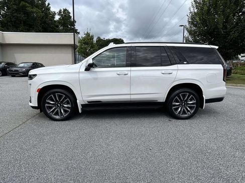 Used 2023 Cadillac Escalade Sport AWD/4WD image 2
