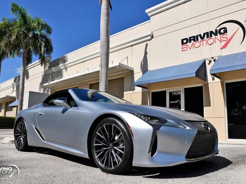 Used 2026 Lexus LC 500 Convertible w/ Touring Package RWD image 13