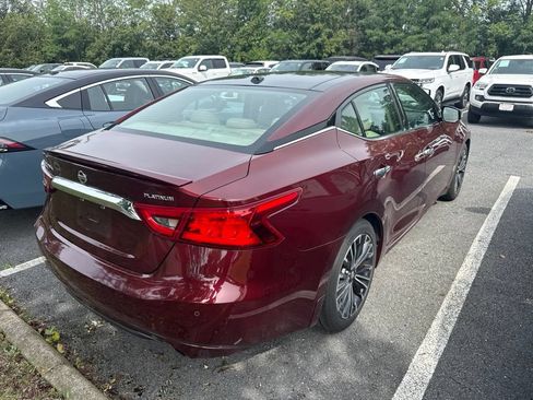 Used 2017 Nissan Maxima Platinum w/ Medallion Package FWD image 4