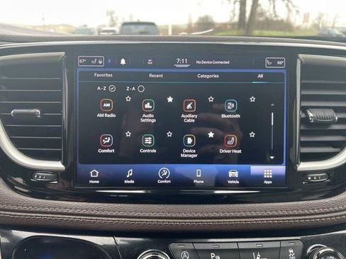 Used 2021 Chrysler Pacifica Touring-L image 24