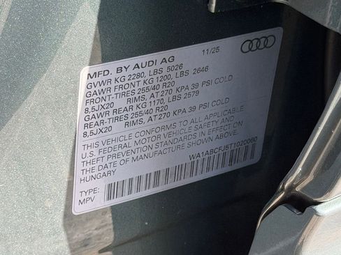 Used 2026 Audi Q3 quattro 2.0T w/ 20" Wheel Package AWD/4WD image 31