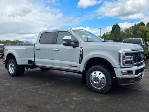 New 2026 Ford F450 Platinum w/ Platinum Plus Package AWD/4WD image 32