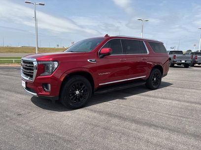 Used 2022 GMC Yukon XL SLT w/ SLT Luxury Package