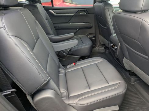 New 2025 GMC Acadia Elevation w/ Elevation Premium Package image 25