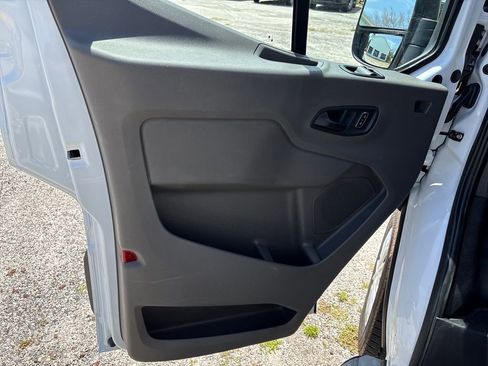 Certified 2024 Ford Transit 250 Low Roof w/ Exterior Upgrade Package image 28
