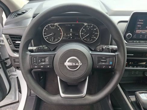 Used 2024 Nissan Rogue SV AWD/4WD image 19