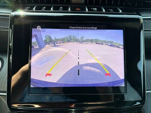Certified 2024 Jeep Grand Cherokee Altitude AWD/4WD image 16