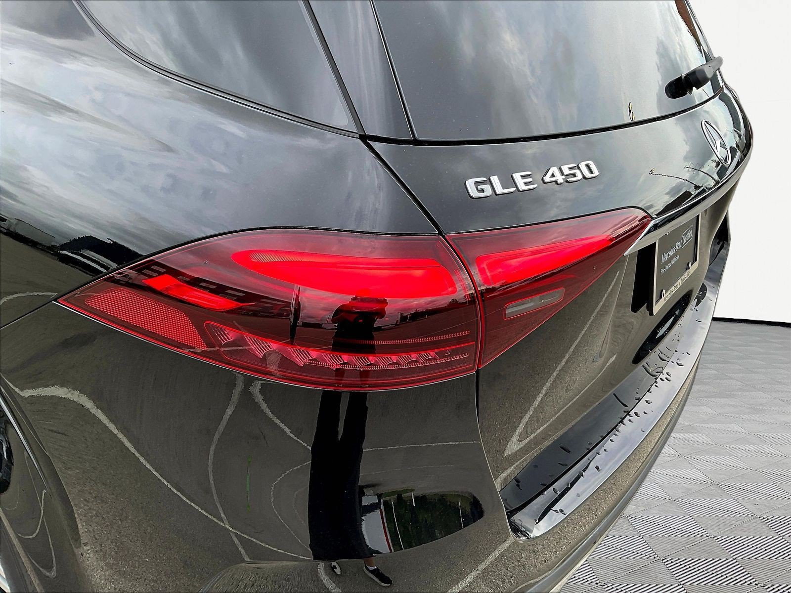 Certified 2024 Mercedes-Benz GLE 450 4MATIC image 23