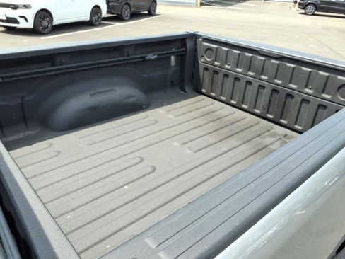 Used 2022 RAM 1500 Big Horn AWD/4WD image 11