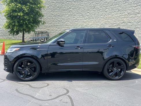 Used 2025 Land Rover Discovery Dynamic SE AWD/4WD image 4