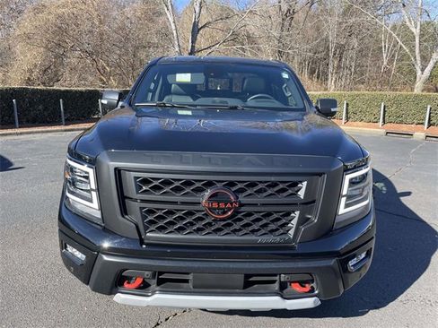 Used 2024 Nissan Titan PRO-4X w/ Pro-4x Convenience Package image 2