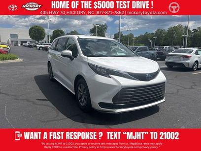 Used 2025 Toyota Sienna LE