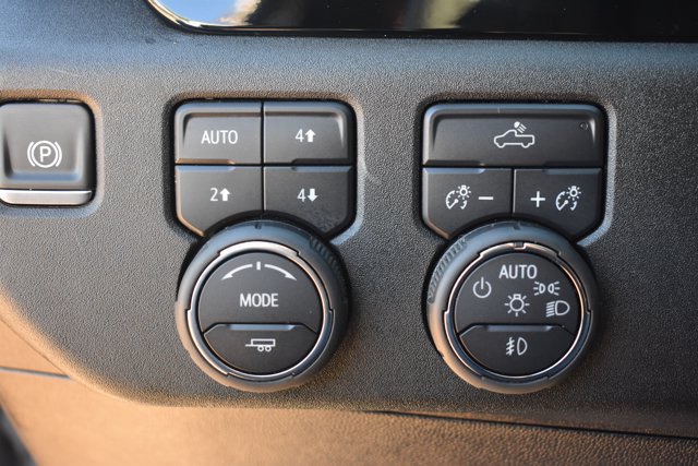 Used 2025 Chevrolet Silverado 1500 RST AWD/4WD image 32