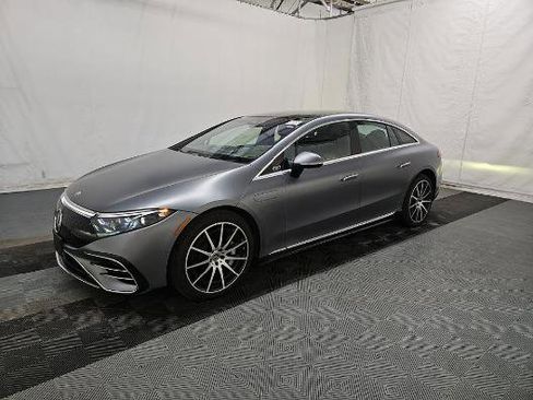 Used 2023 Mercedes-Benz EQS 580 4MATIC Sedan w/ Exclusive Trim Package image 2