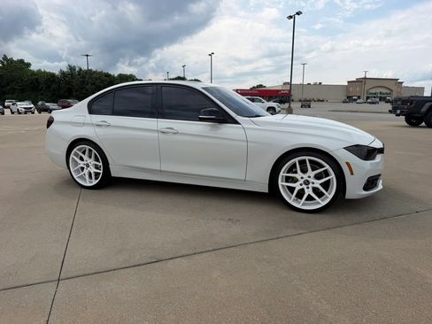Used 2016 BMW 328i Sedan RWD image 7