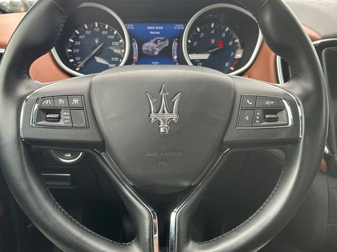Used 2020 Maserati Ghibli GranLusso image 28
