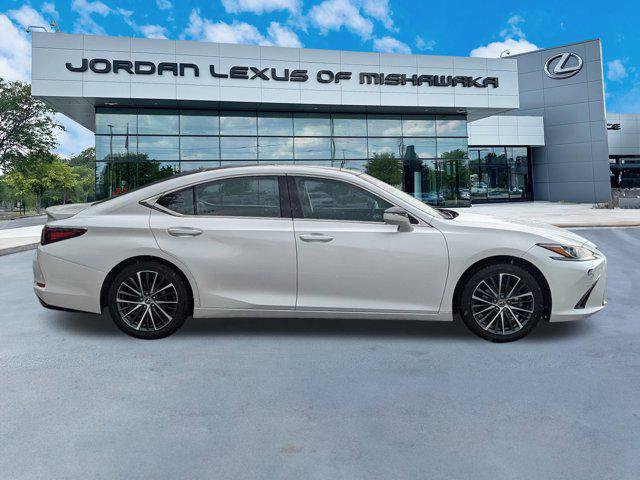 Used 2022 Lexus ES 350 w/ Premium Package FWD image 9