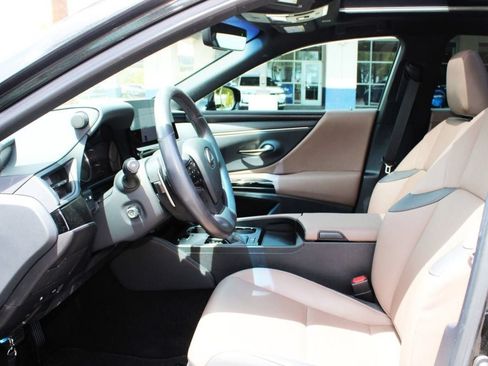 Used 2024 Lexus ES 350 w/ Premium Package FWD image 12