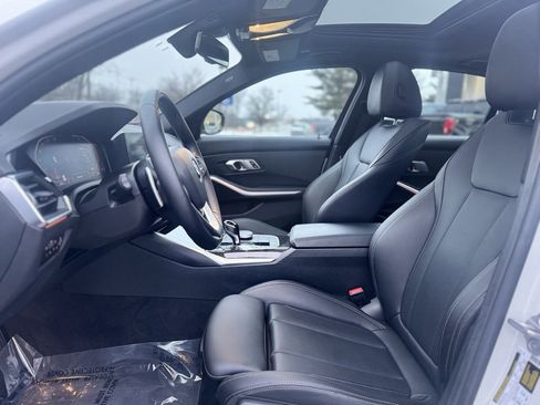 Used 2022 BMW 330i xDrive Sedan w/ Premium Package image 16