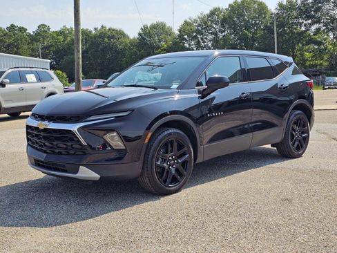 Used 2025 Chevrolet Blazer LT AWD/4WD image 1