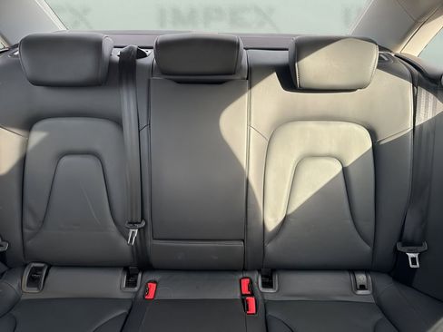 Used 2010 Audi A4 2.0T Premium image 12