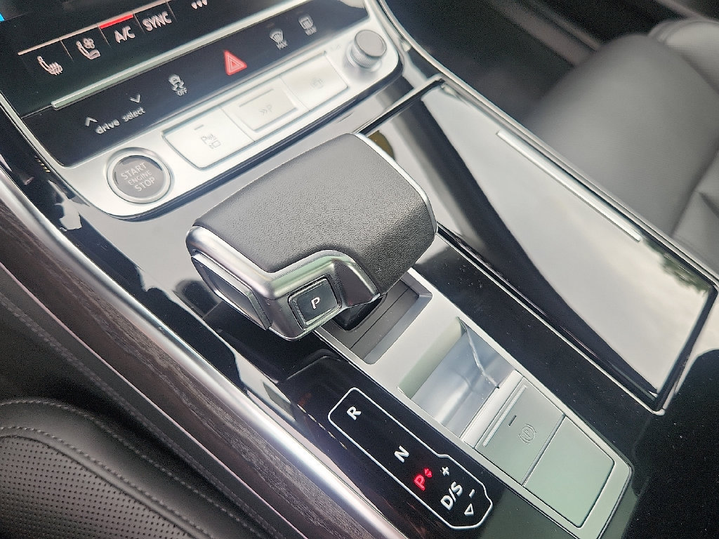 Certified 2023 Audi A8 L 3.0T AWD/4WD image 19