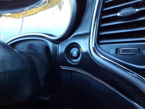 Used 2018 Jeep Grand Cherokee Limited image 49