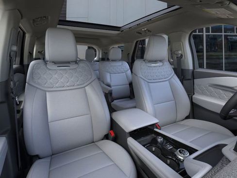 New 2026 Ford Explorer Platinum image 10