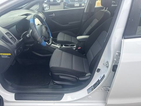 Used 2018 Kia Forte S FWD image 10
