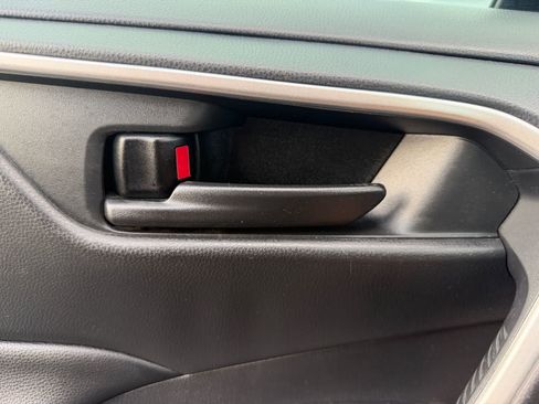 Used 2020 Toyota RAV4 LE w/ Carpet Mat Package FWD image 14