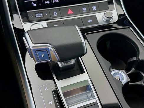 Used 2020 Audi Q8 Premium w/ Black Optic Package AWD/4WD image 18