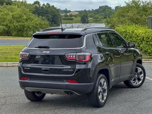 Used 2017 Jeep Compass Limited w/ Navigation Group AWD/4WD image 15