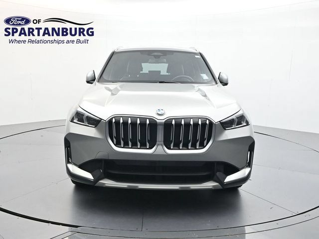 Used 2025 BMW X1 xDrive28i w/ Convenience Package AWD/4WD image 2