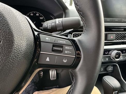 Used 2025 Honda Civic Sport image 28