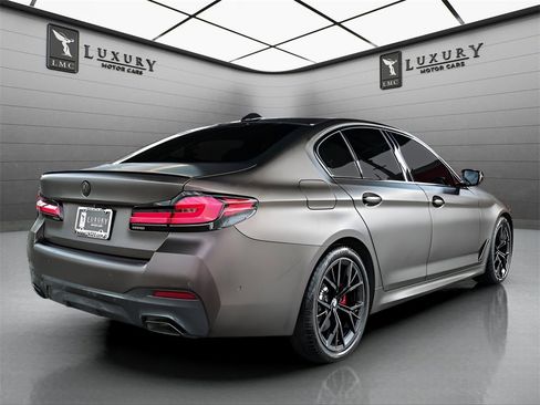 Used 2023 BMW 530i w/ M Sport Package image 6