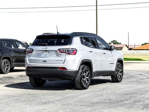 Used 2025 Jeep Compass Limited AWD/4WD image 10