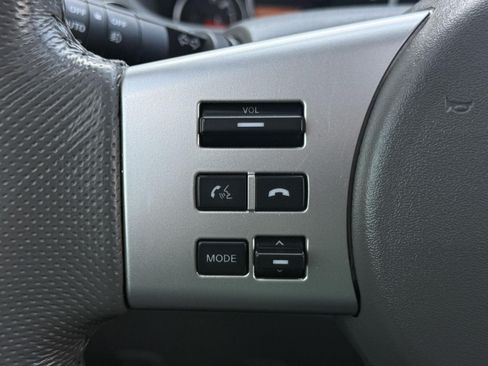 Used 2019 Nissan Frontier SL AWD/4WD image 29
