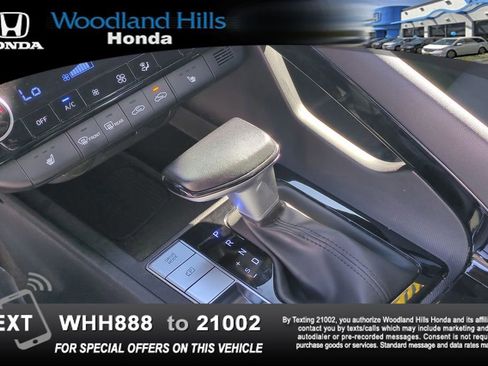 Used 2024 Hyundai Elantra SEL w/ Convenience Package FWD image 18