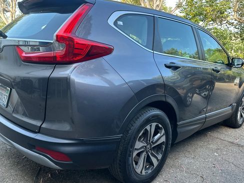 Used 2017 Honda CR-V LX image 4