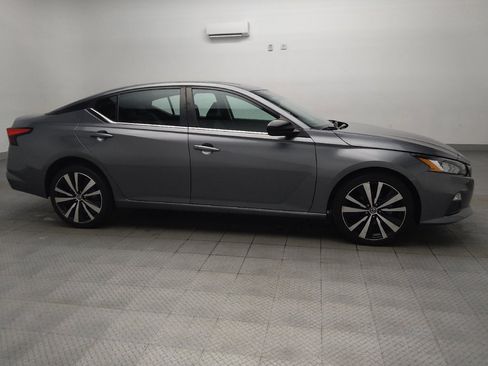 Used 2020 Nissan Altima 2.5 SR AWD/4WD image 11