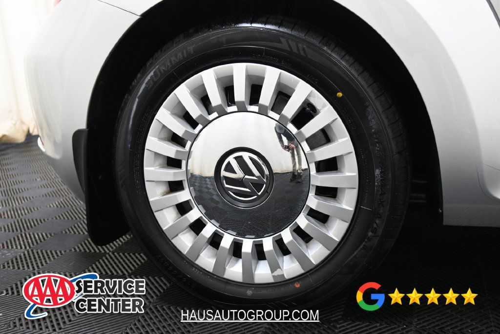 Used 2013 Volkswagen Beetle 2.5 FWD image 23