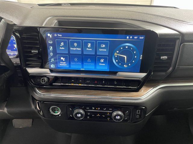 Used 2023 Chevrolet Silverado 1500 RST w/ Z71 Off-Road Package AWD/4WD image 16
