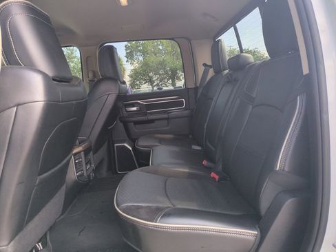 Used 2022 RAM 2500 Laramie AWD/4WD image 15